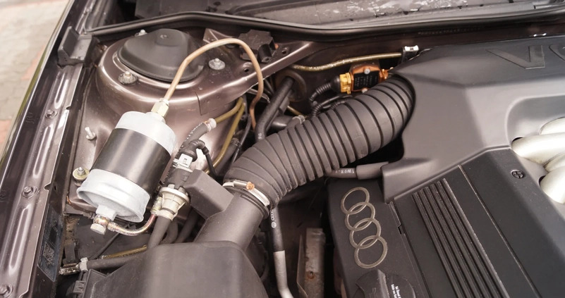 Audi A6 cena 18500 przebieg: 236900, rok produkcji 1996 z Siedlce małe 121